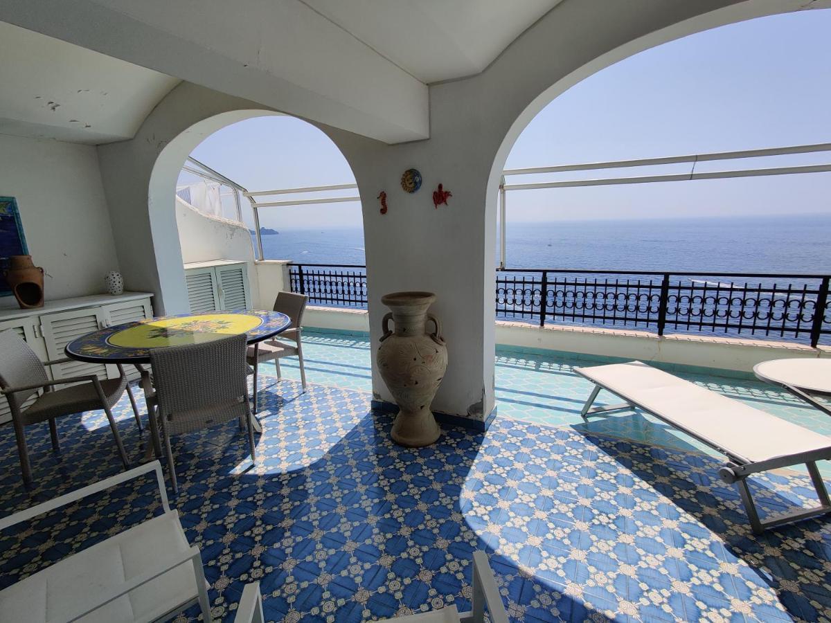 Casa La Scogliera Lejlighed Praiano Eksteriør billede