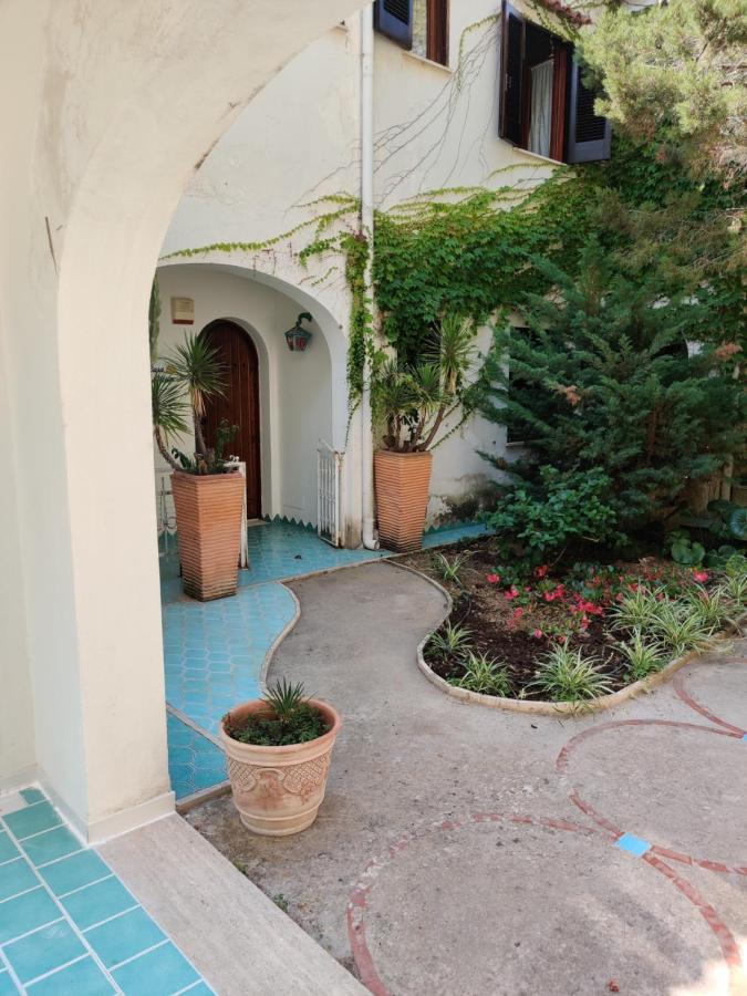 Casa La Scogliera Lejlighed Praiano Eksteriør billede