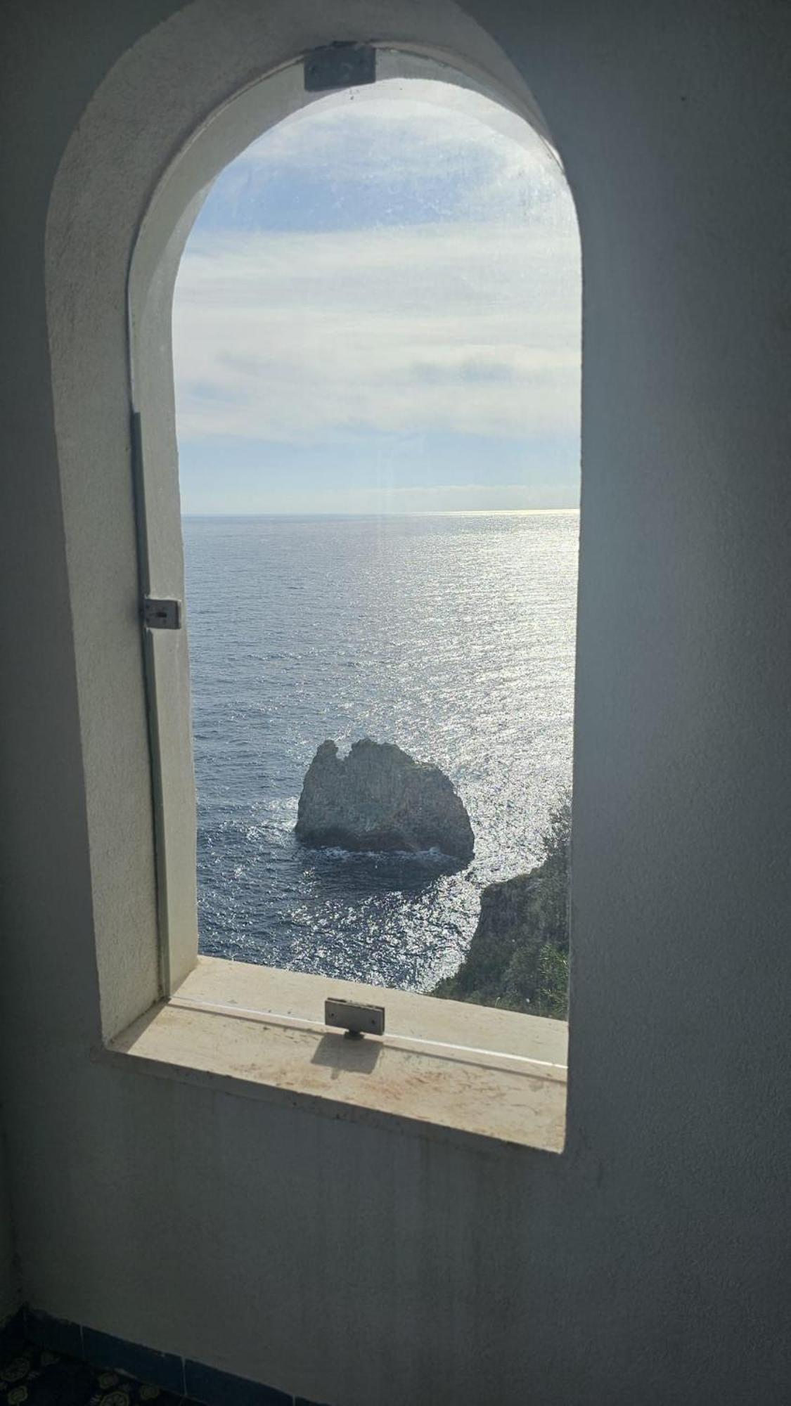 Casa La Scogliera Lejlighed Praiano Eksteriør billede