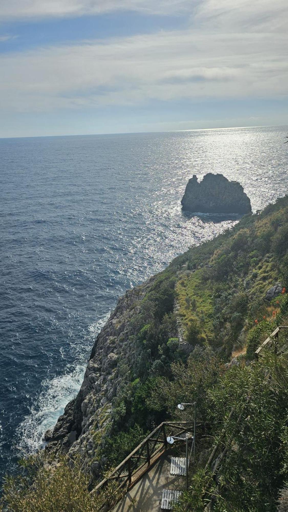 Casa La Scogliera Lejlighed Praiano Eksteriør billede